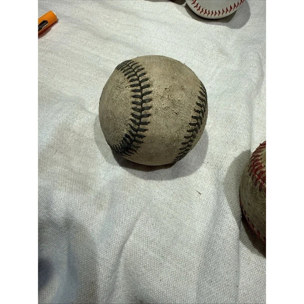 Lot Of 15 Baseballs & 1 Softball Diamond (4) Rawlings Worth Wilson Unbranded Vtg